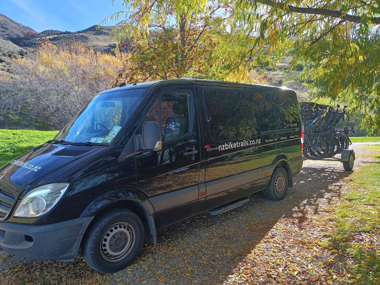 Cycling the Dunstan Trail with luxury return trip